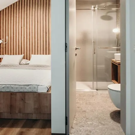 Triglav Apartment *