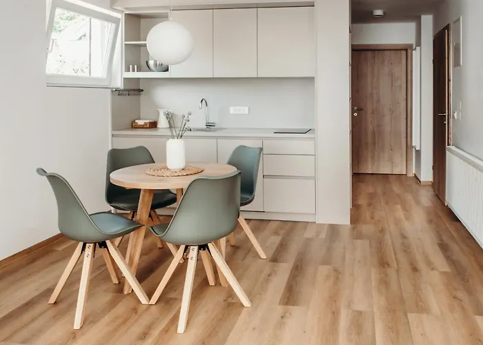 Triglav 莫斯特拉纳